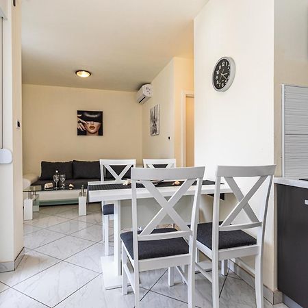 Domagoj D&D, Baska Appartement Buitenkant foto